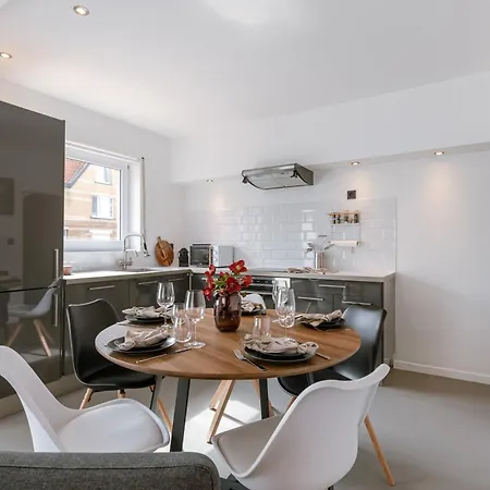 Huswell - Lovely Cosy For 5 Persons In Appartement